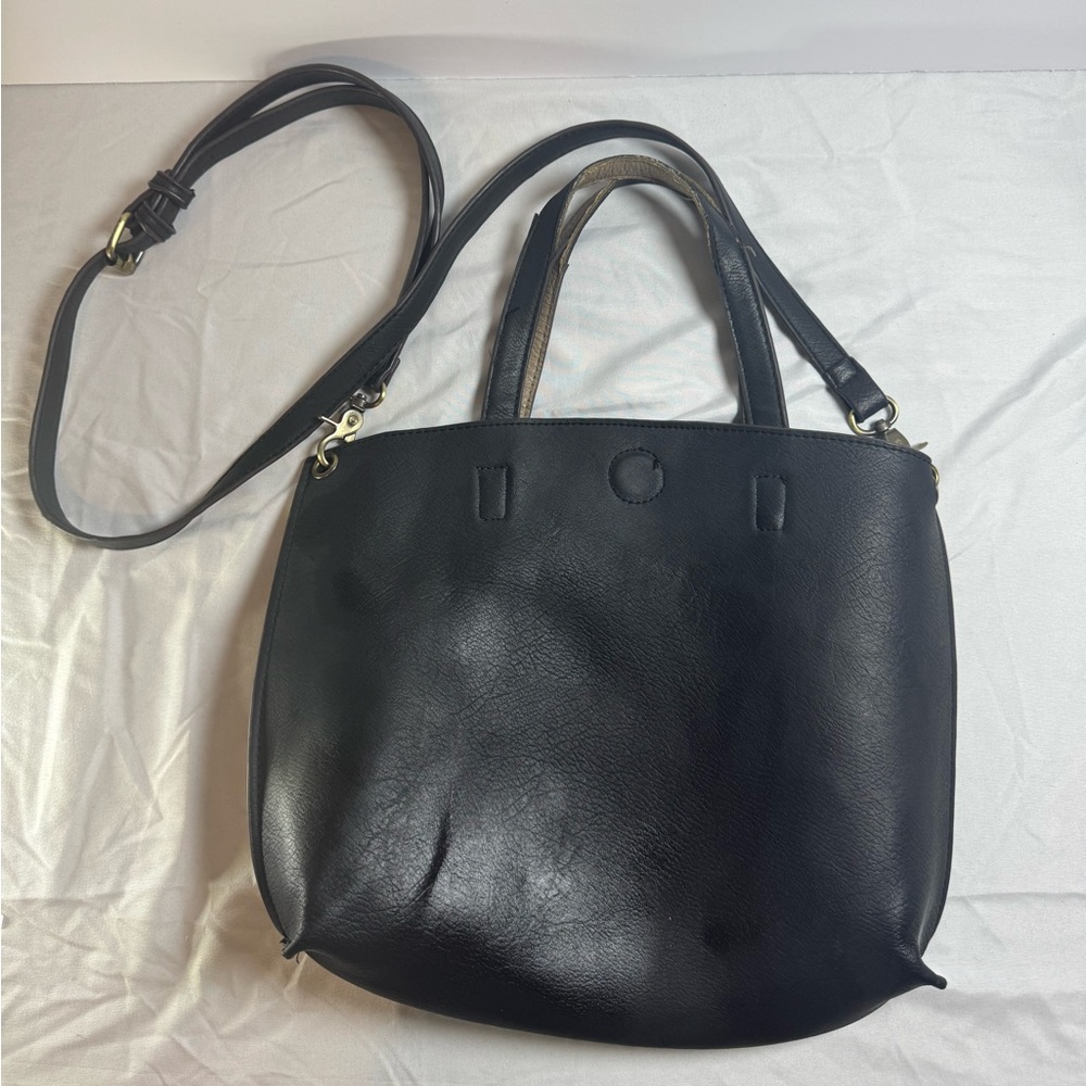 Black tote bag